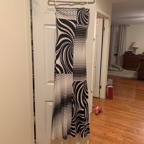 Evening Gown - Picture 1 of 3